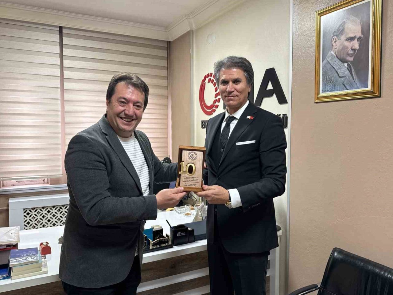 Türkiye Curling Federasyonu Başkanı Prof. Dr. Kenan Şebin yönetim kurulu