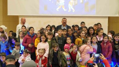 Palandöken Belediye Başkanı Muhammet Sunar, 7-16 yaş arası çocukları hafta