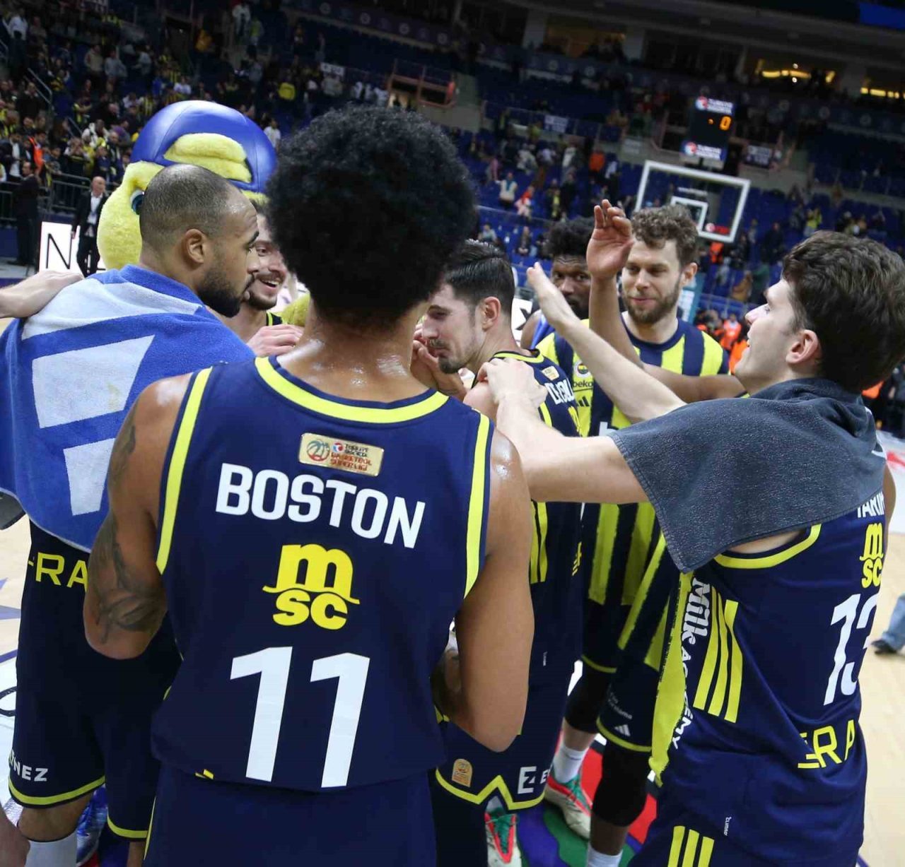 Basketbol Süper Ligi’nin 15. haftasında Fenerbahçe Beko, sahasında Bahçeşehir Koleji’ni
