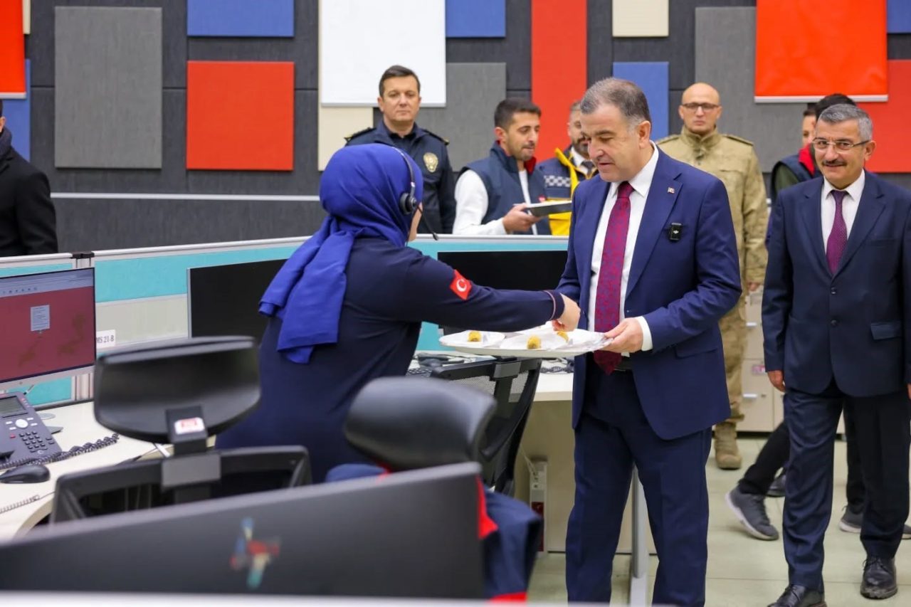 Bayburt Valisi Mustafa Eldivan, 2025 yılının son gününde 112 Acil