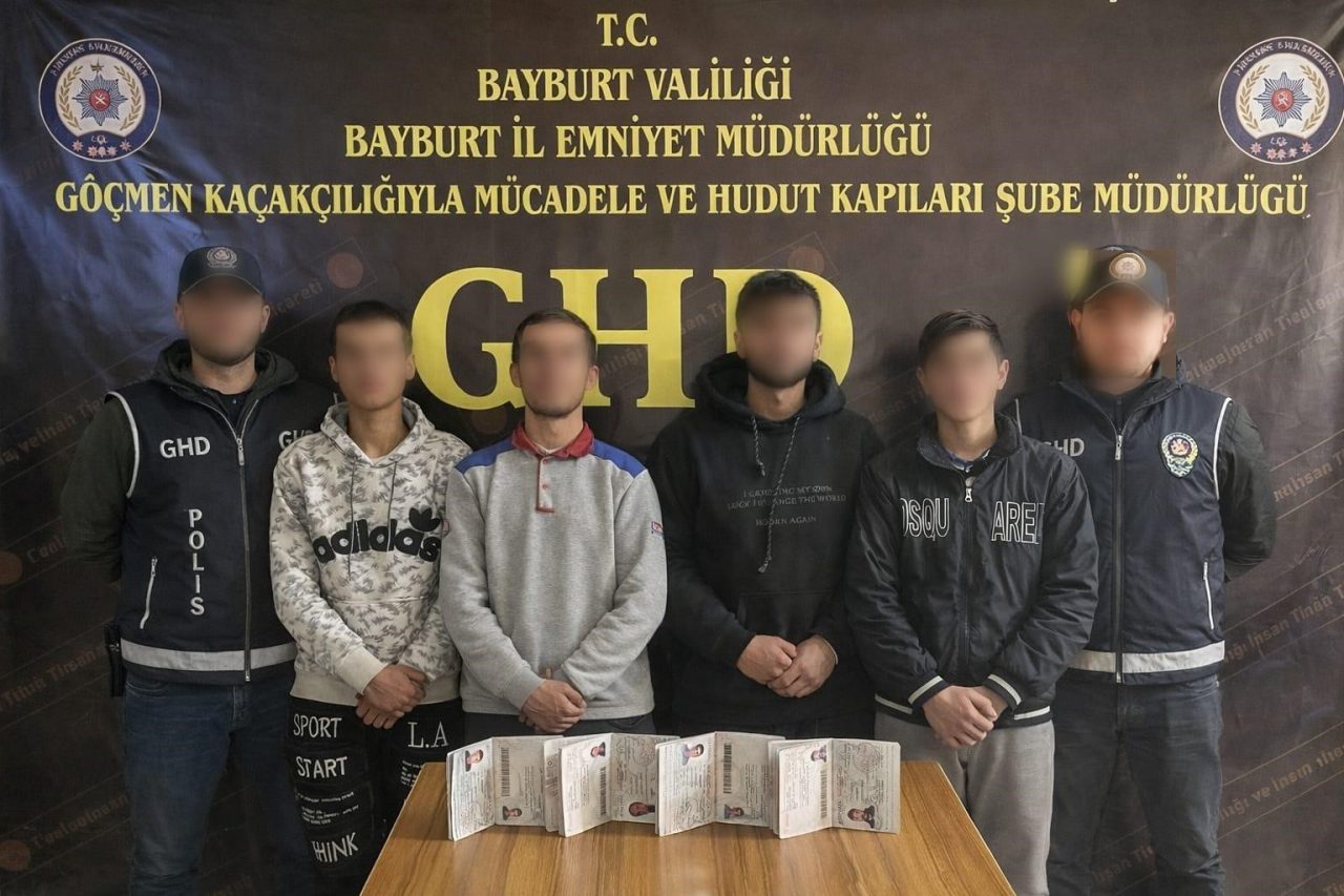 Bayburt’ta Göçmen Kaçakçılığıyla Mücadele ve Hudut Kapıları Şube Müdürlüğünce yürütülen