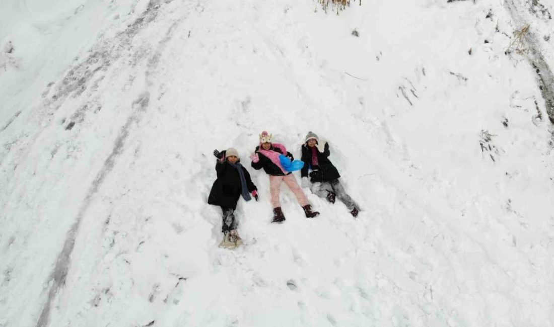 Bayburt genelinde etkili olan yoğun kar yağışı ve olumsuz hava