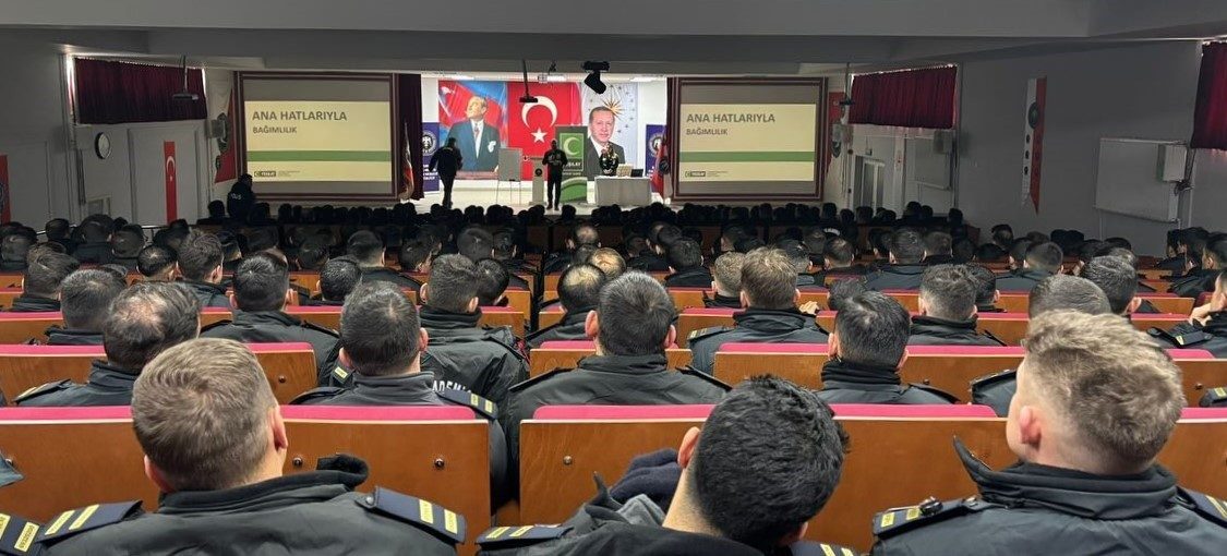 Bayburt Polis Meslek Eğitim Merkezi (POMEM) öğrencilerine, Yeşilay Şubesi tarafından