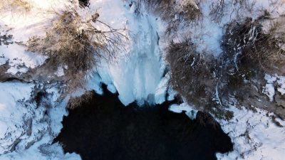 Hava sıcaklığının eksi 20 dereceye düştüğü Bayburt’ta buz tutan Sırakayalar