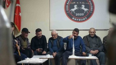 Bayburt’un kadim kış geleneklerinden biri olan tel helvası çekimi, Can