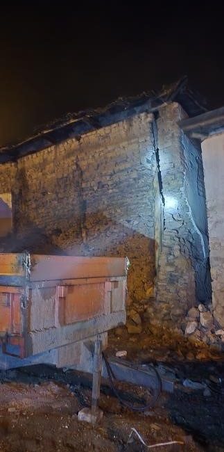 Merkez üssü Balıkesir’in Sındırgı ilçesi olan 5.1 şiddetindeki deprem Balıkesir