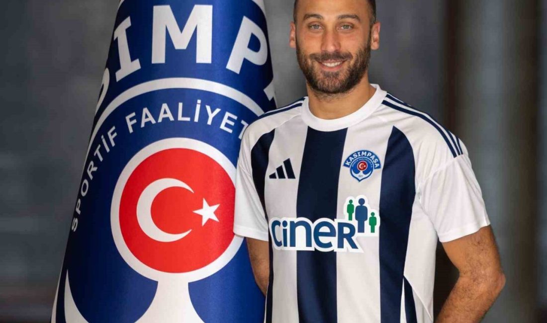 Kasımpaşa son olarak Fenerbahçe’de forma giyen golcü futbolcu Cenk Tosun’u