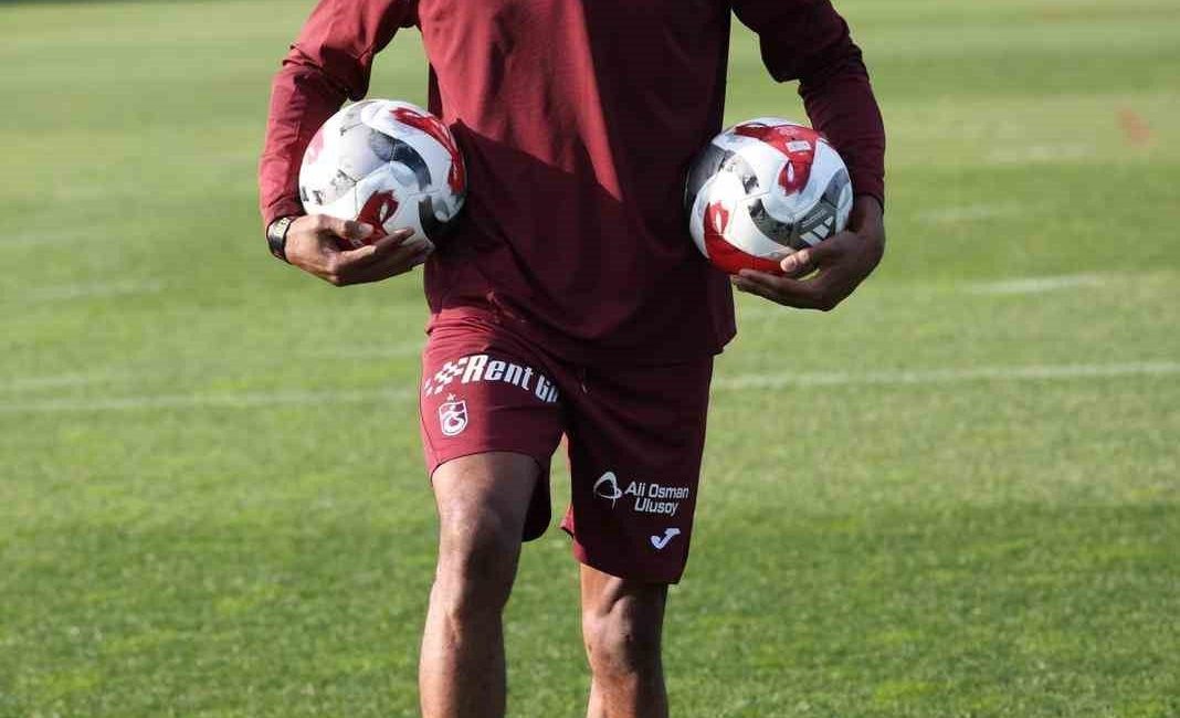 Trabzonspor’un yeni transferi Chibuike Nwaiwu, bordo-mavili kulübe gelerek doğru bir