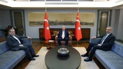 Cumhurbaşkanı Recep Tayyip Erdoğan, İran Dışişleri Bakanı Abbas Erakçi’yi kabul