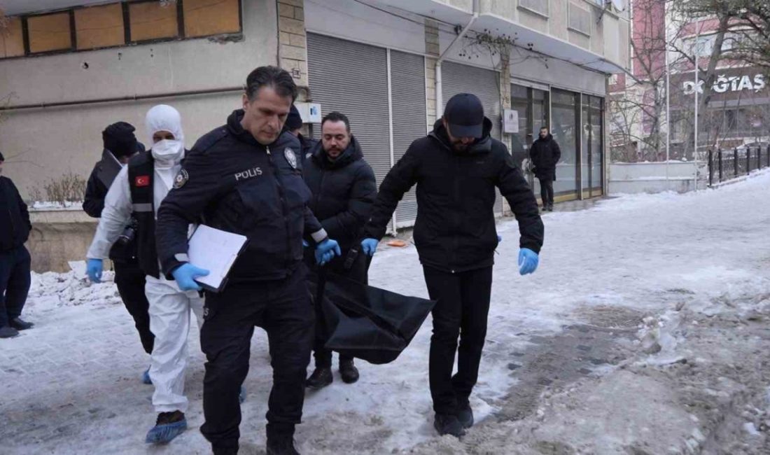 Gümüşhane Üniversitesi İletişim Fakültesi Öğretim Üyesi Doç. Dr. Bayram Çağlar’ın