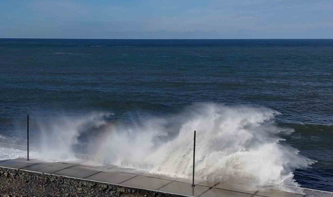 Meteoroloji Genel Müdürlüğü, Doğu Karadeniz’de bugün başlayacak fırtınanın yarın etkisini
