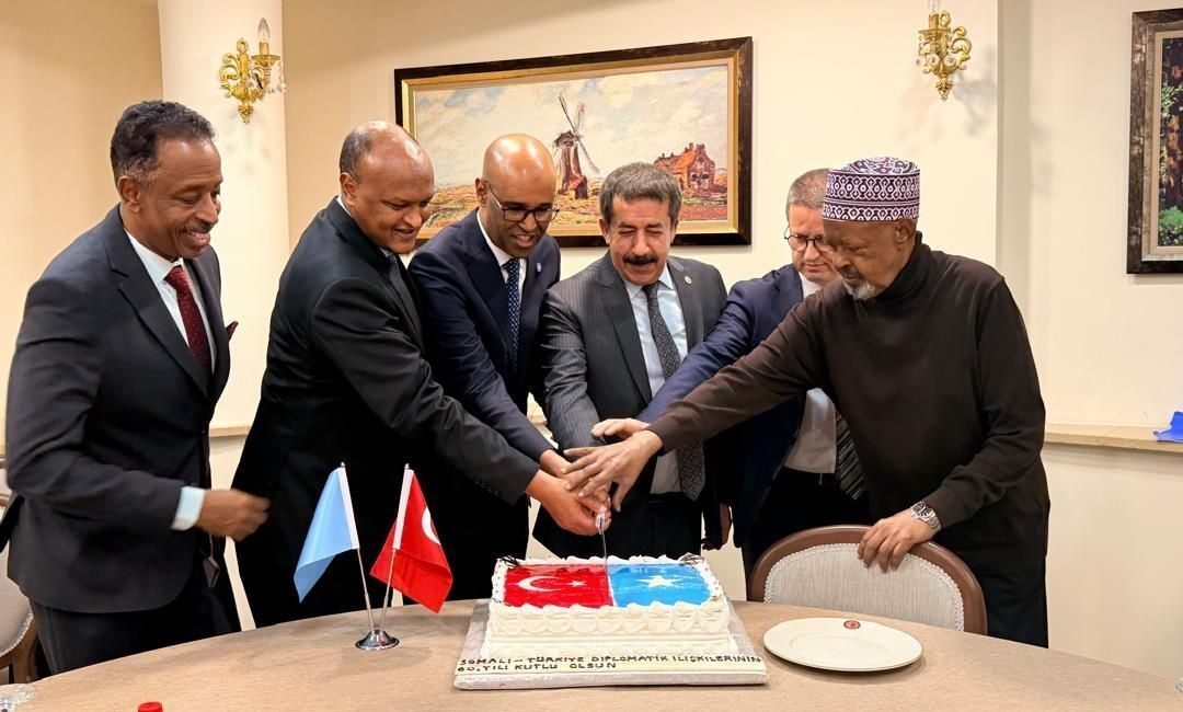 TBMM Türkiye-Somali Parlamentolar Arası Dostluk Grubu Başkanı Abdurrahim Fırat, Somalili