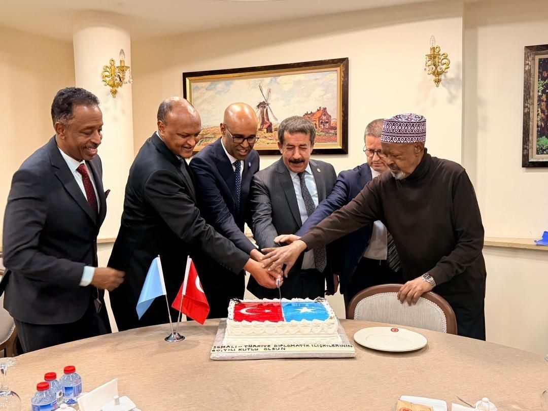 TBMM Türkiye-Somali Parlamentolar Arası Dostluk Grubu Başkanı Abdurrahim Fırat, Somalili