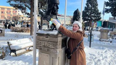 Erzincan’da üniversite öğrencisi Başak Çetin, sergilediği duyarlı davranışla takdir topladı.