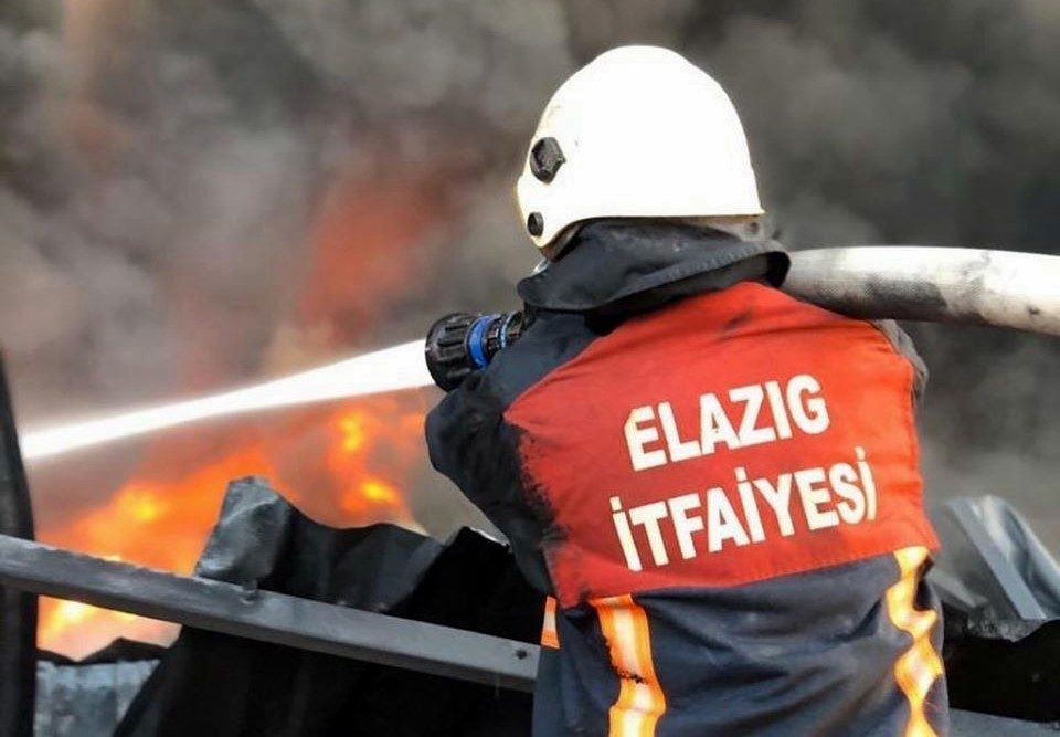 Elazığ Belediyesi İtfaiye Müdürlüğü ekipleri bir yıl içerisinde 2 bin