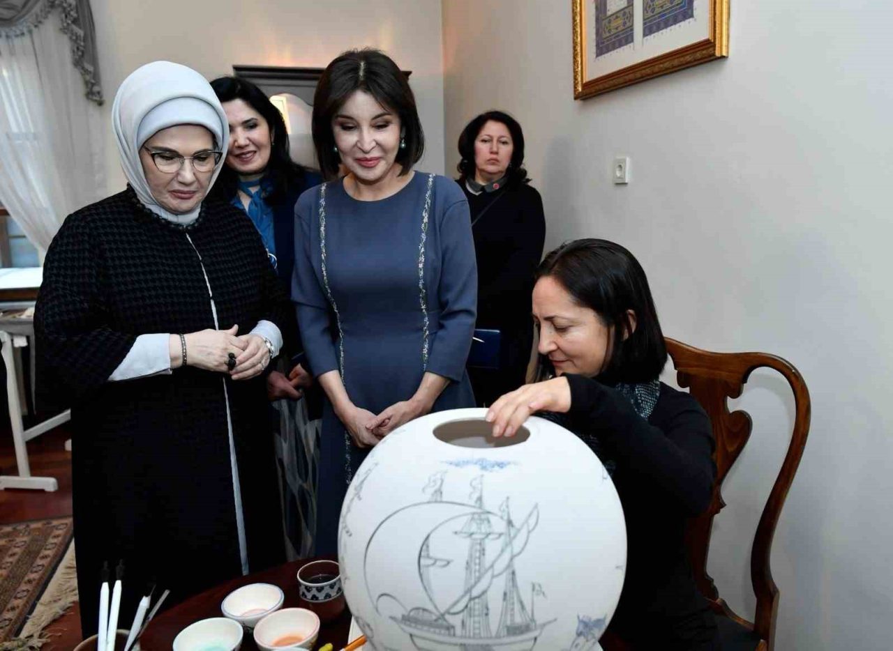 Cumhurbaşkanı Recep Tayyip Erdoğan’ın eşi Emine Erdoğan, Özbekistan Cumhurbaşkanı’nın eşi