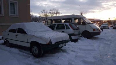 Erzincan’da etkili olan kar yağışının ardından gece saatlerinde hava sıcaklığı