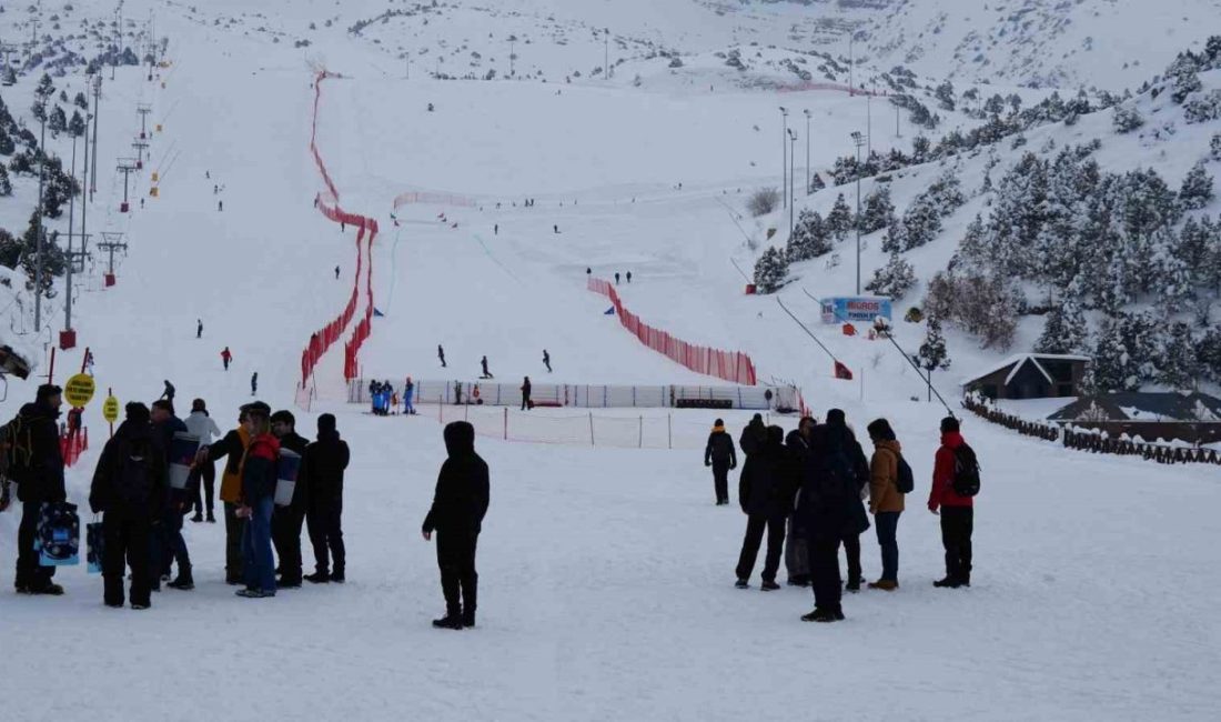 Türkiye’nin önemli kayak merkezlerinden birisi olan Erzincan’daki Ergan Kayak Merkezi,