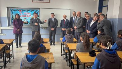 Erzincan’da 250 okulda 41 bin 2 öğrenci karne aldı. Binali