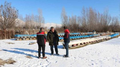 Erzincan’da 107 bin arılı kovanla yılda yaklaşık bin 500 ton