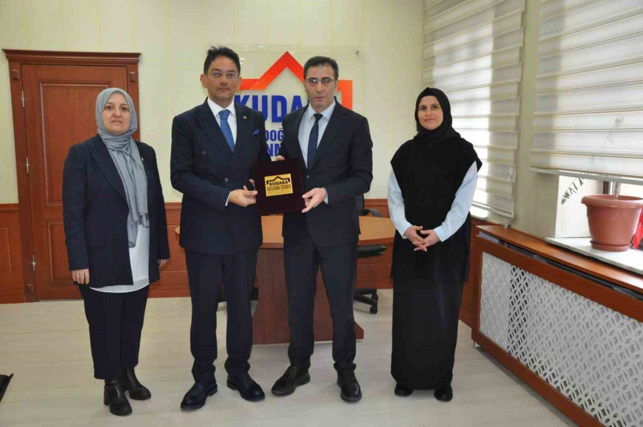 Erzurum Ticaret Borsası Yönetim Kurulu Başkanı Hakan Oral, dezavantajlı grupların