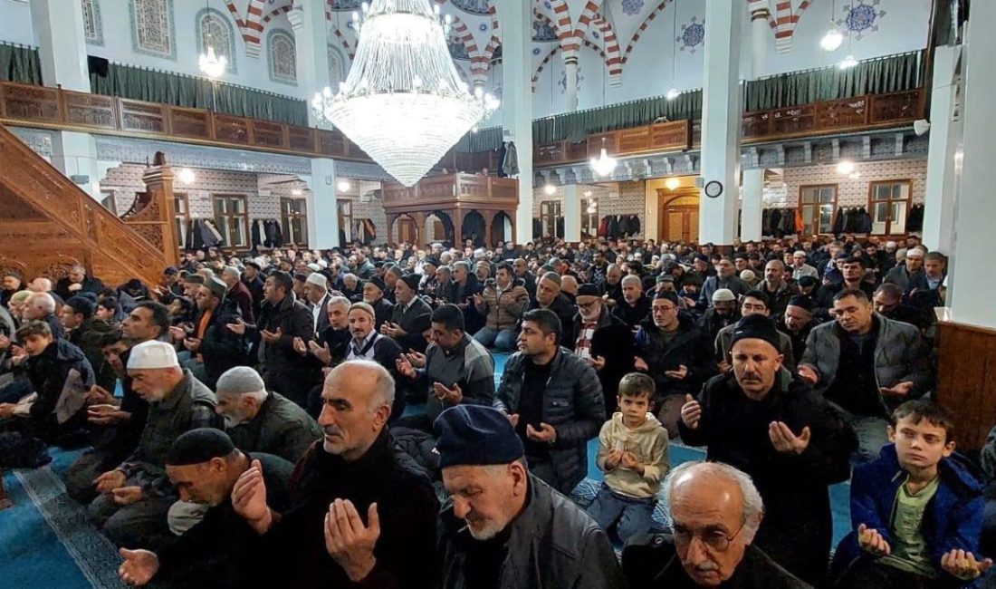 Erzurum’da 1001 Hatim programlarının sonuncusu Hacı Ahmet Baba Camii’nde idrak