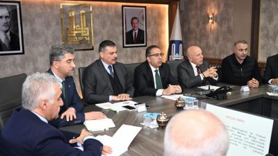 Erzurum Büyükşehir Belediyesi Encümen Salonunda kırmızı et üretimi konulu geniş