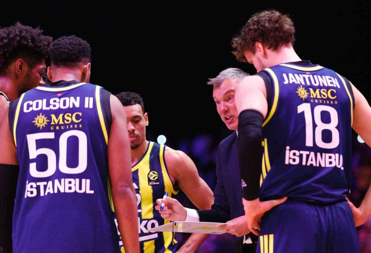 Fenerbahçe Beko, Euroleague 21. hafta maçında deplasmanda Dubai Basketbol’a 92-81