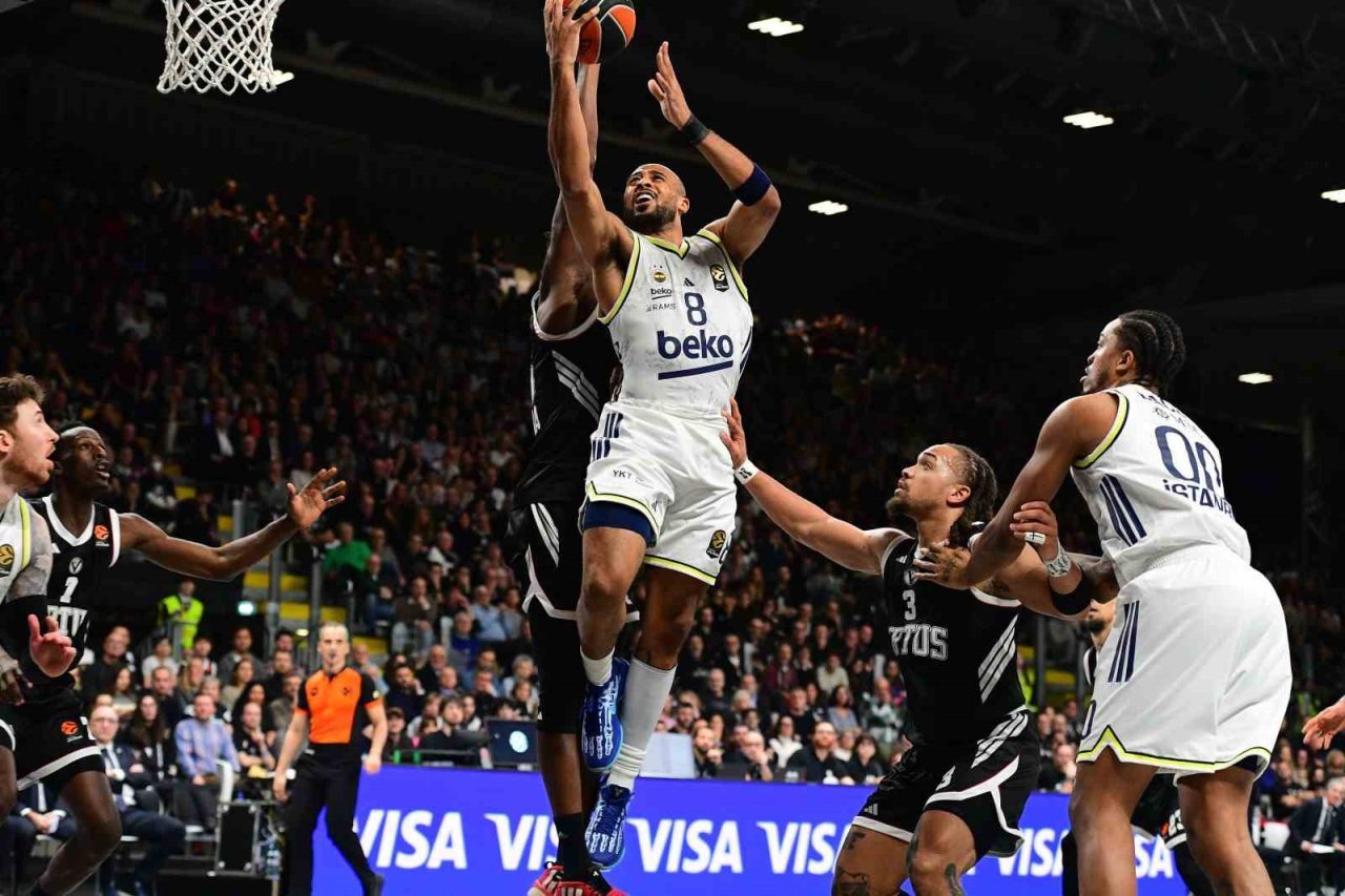 Fenerbahçe Beko, Euroleague 23. hafta maçında İtalya deplasmanında Virtus Bologna’yı