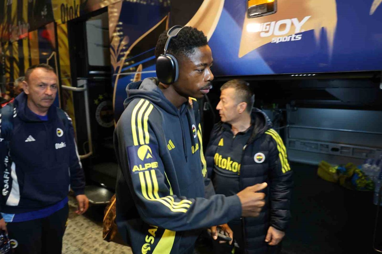 Turkcell Süper Kupa yarı final maçında Yeni Adana Stadyumu’nda Samsunspor