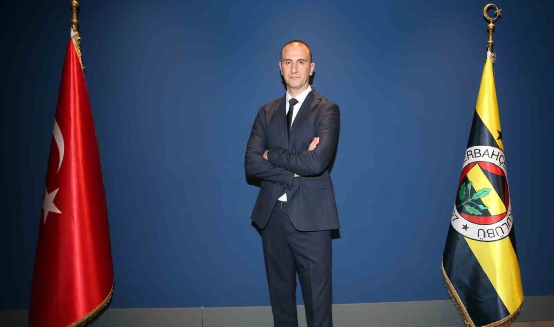 Fenerbahçe Medicana Erkek Voleybol Takımı’nda Başantrenörlük görevine getirilen Taner Atik’in