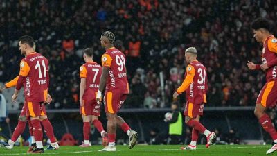 Turkcell Süper Kupa finalinde Fenerbahçe’ye yenilen Galatasaray, rakibine 4 maç