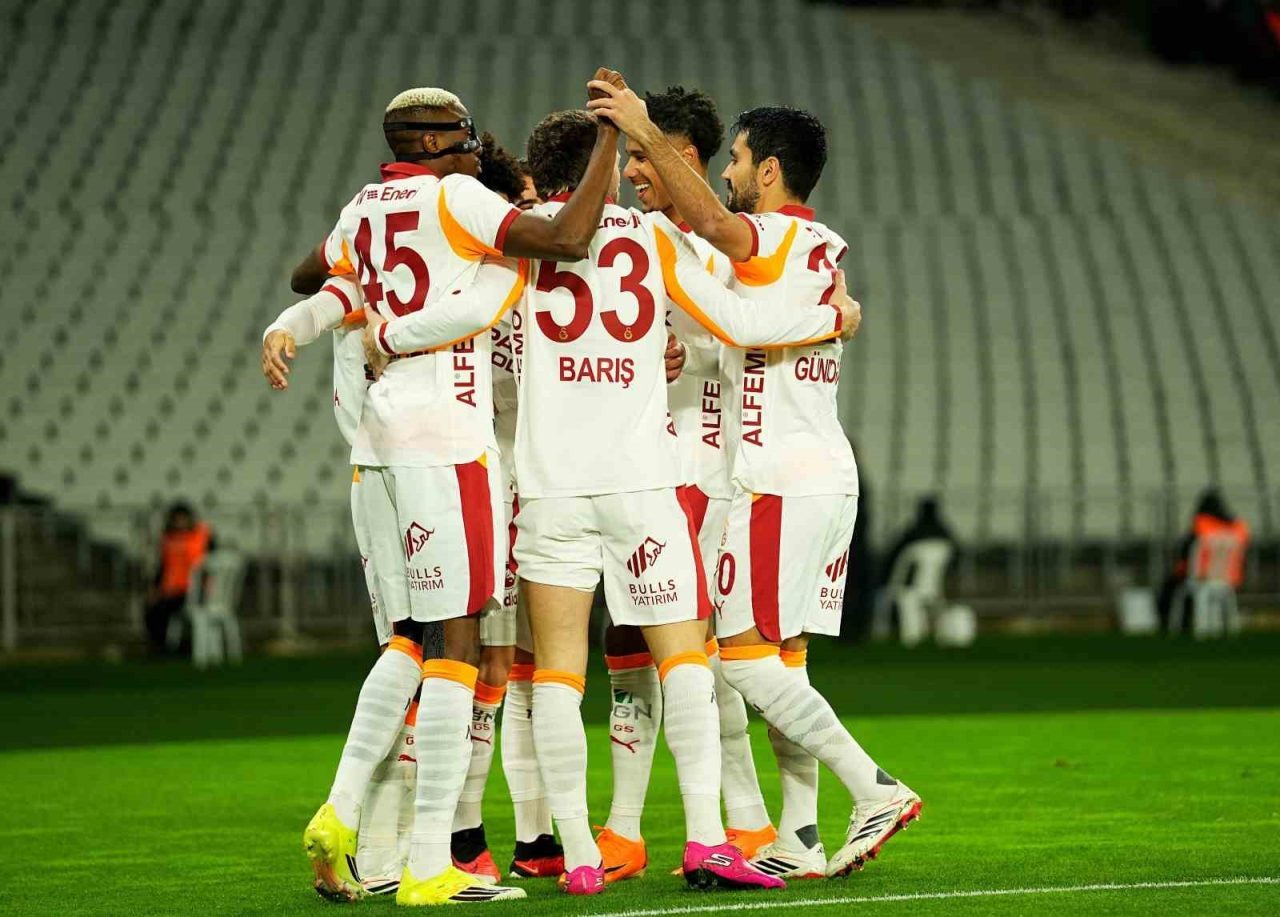Galatasaray, ocak ayında çıktığı 7 karşılaşmada 3 galibiyet, 2 beraberlik