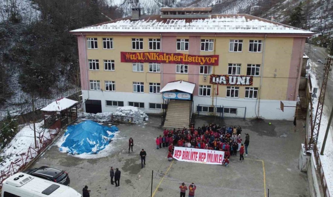 Galatasaray taraftar oluşumu ultrAslan’a bağlı ultrAslan UNI Giresun İl Temsilciliği,