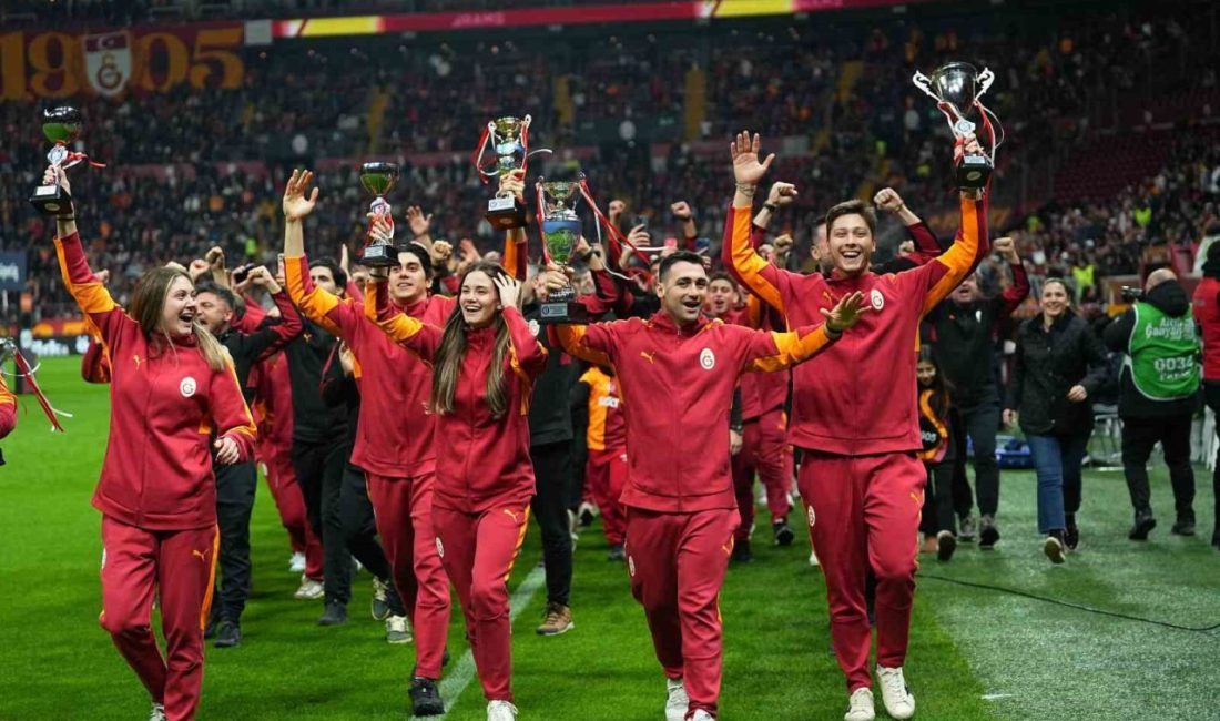 Galatasaray Teknik Direktörü Okan Buruk, Turkcell Süper Kupa finalinde Fenerbahçe’ye