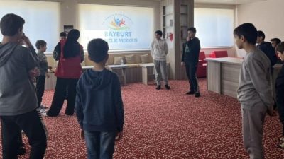 Bayburt Gençlik Merkezi bünyesinde yürütülen Gençlik Kış Kulübü programının ilk