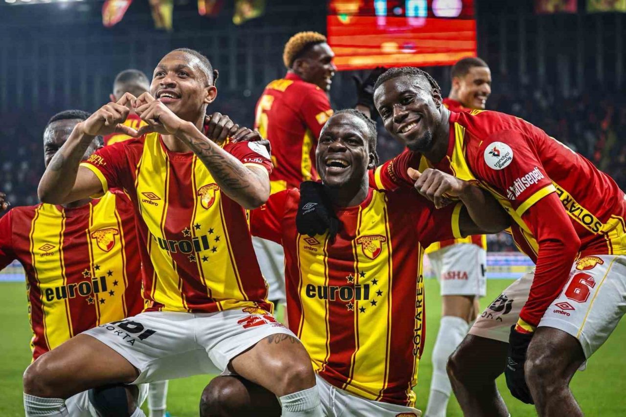 Göztepe, Trendyol Süper Lig’in 18. hafta maçında sahasında Çaykur Rizespor’u