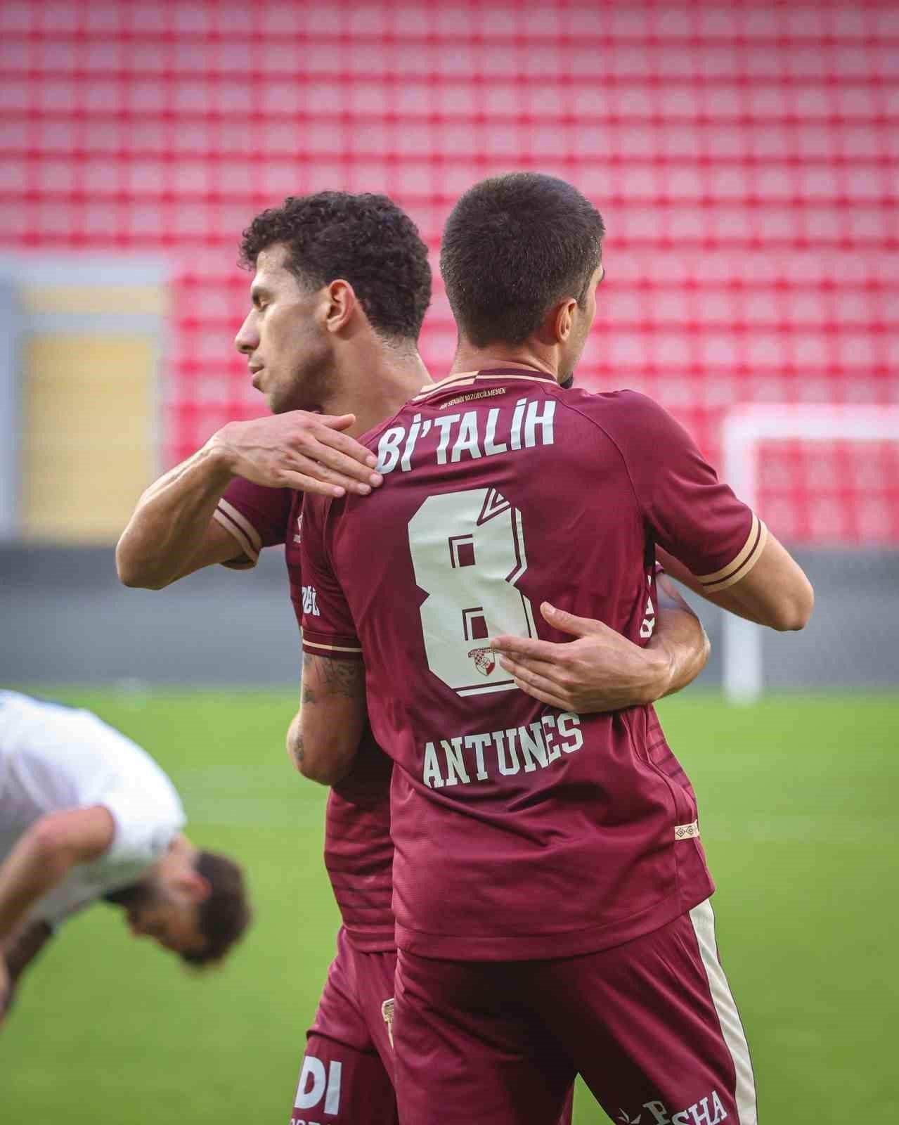 Göztepe’nin geçtiğimiz haftalarda kadrosuna kattığı İsviçreli ofansif orta saha oyuncusu