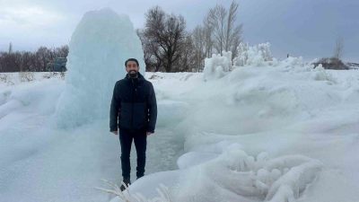 Erzurum’un Hınıs ilçesine bağlı Parmaksız Mahallesi’nde, hava sıcaklıklarının-31 derecenin altına