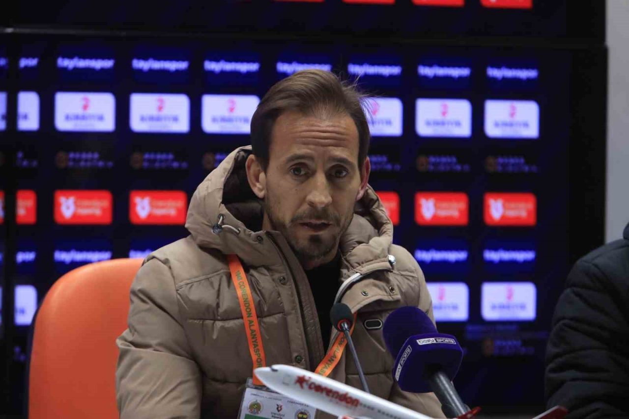 Alanyaspor Teknik Direktör Joao Pereira, Fenerbahçe maçının ardından, “İkinci yarı