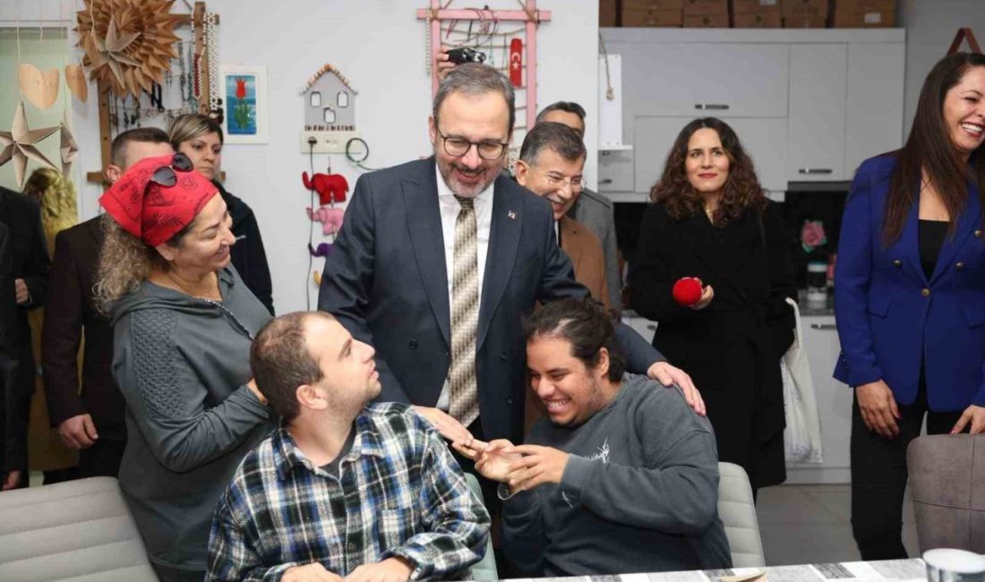 TBMM Engelli Bireylerin Sorunlarını Araştırma Komisyonu Başkanı Dr. Mehmet Kasapoğlu,