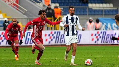 Kasımpaşa’nın yeni transferleri İrfan Can Kahveci, Kerem Demirbay ve Cenk