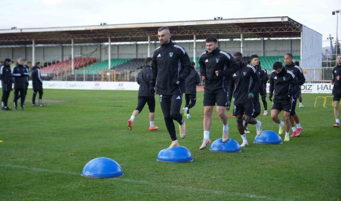 Trendyol Süper Lig’de Kocaelispor, cumartesi günü konuk olacağı Samsunspor maçının