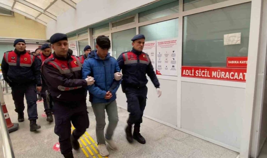 Kocaeli’nin Kartepe ilçesinde bir berberin ormanlık alandaki kulübede balta ve