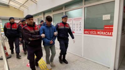 Kocaeli’nin Kartepe ilçesinde bir berberin ormanlık alandaki kulübede balta ve