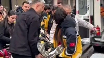 Zonguldak’ta mağazada alışveriş yapan bir kadın, dengesini kaybederek merdivenlerden düştü.