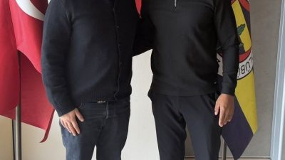 Fenerbahçe U19 Futbol Takımı Teknik Sorumlusu Mehmet Aurelio oldu. Fenerbahçe