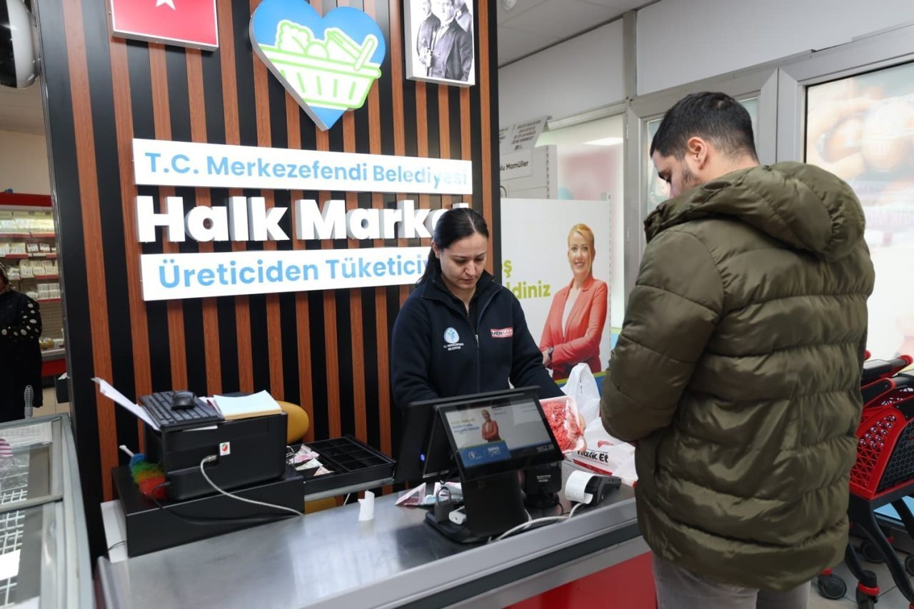 Merkezefendi Belediyesi, sosyal belediyecilik anlayışıyla hayata geçirdiği Halk Şarküteri markası