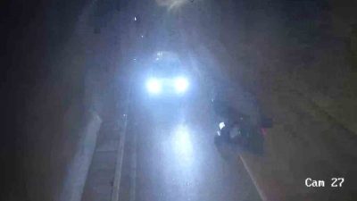 Amasya’da tünelde önündeki otomobilleri sollamak isteyen sürücünün kullandığı motosiklet, devrilip