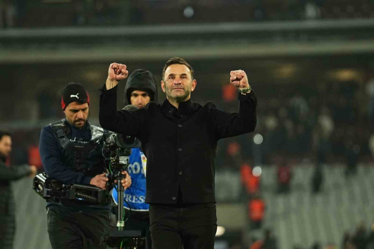Galatasaray Teknik Direktörü Okan Buruk, Fatih Karagümrük maçının ardından sarı-kırmızılı